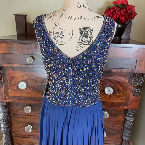 Pisarro Nights NWT Embellished Evening Dress 10 - Picture 8 of 10